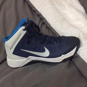 These are US size 8 Nike’s